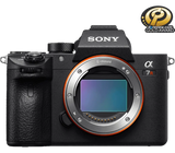 Sony A7R III - Full-frame Interchangeable Lens Camera 42.4MP, 10FPS, 4K/30p