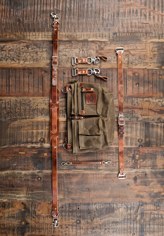 Explorer Lens Quiver | Canvas and Leather Messenger Bag