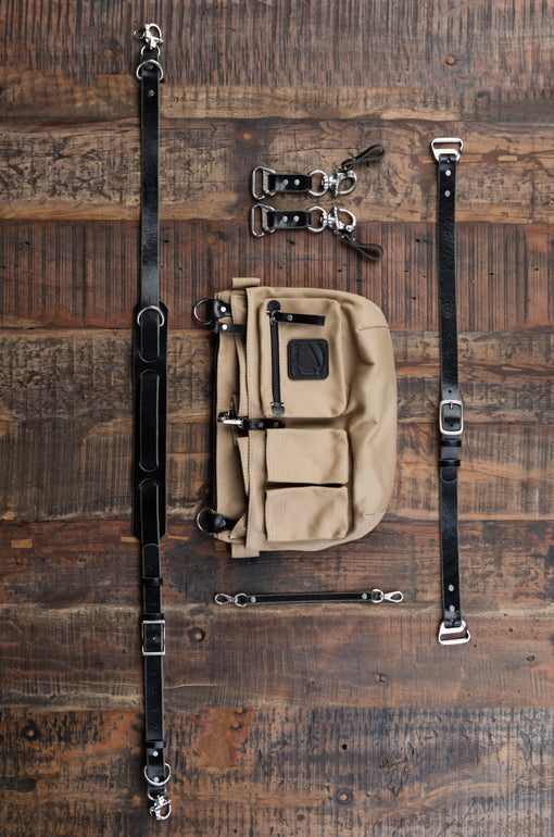 Explorer Lens Quiver | Canvas and Leather Messenger Bag