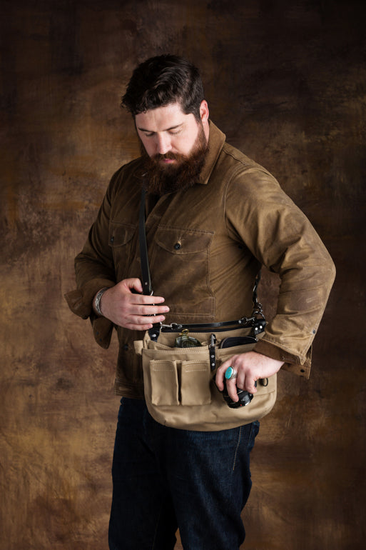 Explorer Lens Quiver | Canvas and Leather Messenger Bag