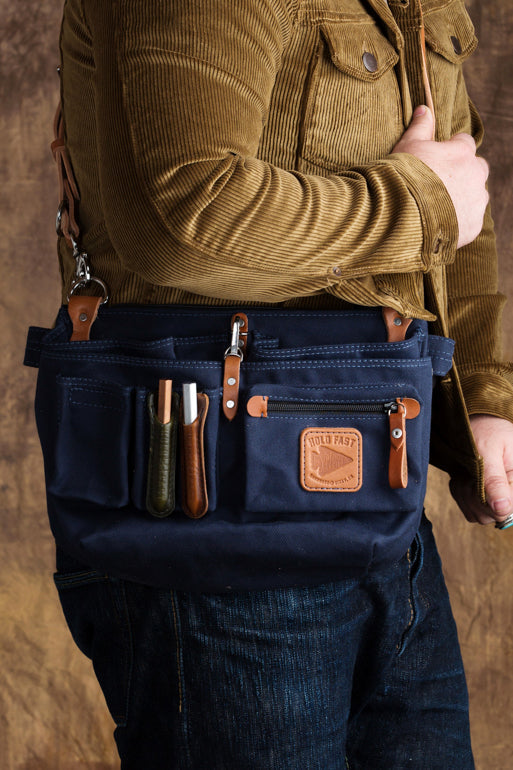 Explorer Lens Quiver | Canvas and Leather Messenger Bag