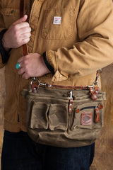 Explorer Lens Quiver | Canvas and Leather Messenger Bag