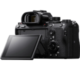 Sony A7R III - Full-frame Interchangeable Lens Camera 42.4MP, 10FPS, 4K/30p