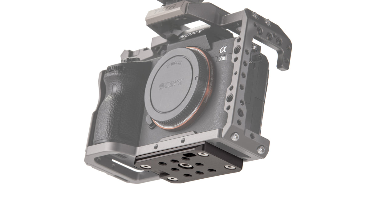 Bottom Plate for Sony a7SII/a7RII/a7RIII